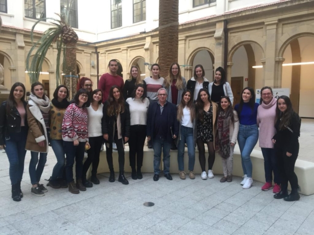 Universidad de Deusto. Bilbao. Master en Psicoterapia Sistémico-Relacional