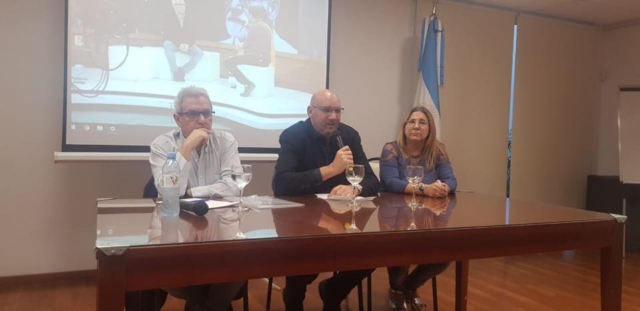 Conferencia en el Colegio de Psicólogos. Córdoba. Argentina.