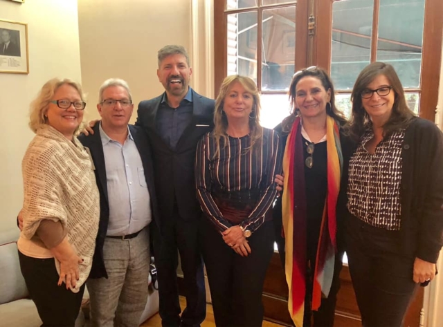 Encuentro en APA. Asociación Psicoanalítica Argentina. La Adolescencia Normal, 50 años después. Con Claudia Borensztein, Jorge E. Catelli y Claudia Amburgo