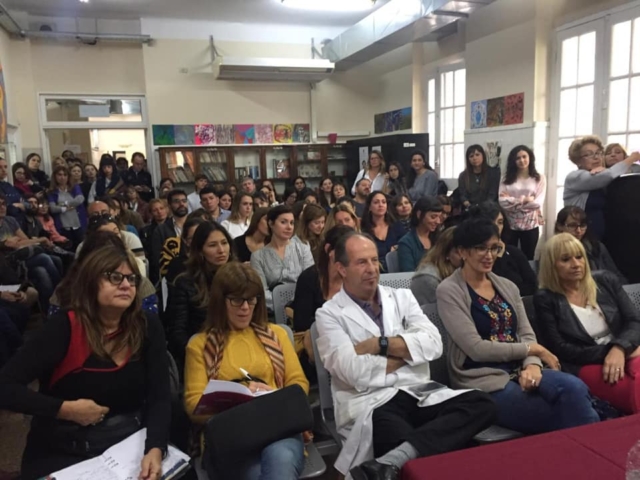 Encuentro en el Hospital Alvarez. Buenos Aires