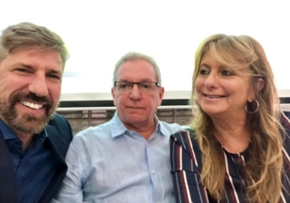 Encuentro en APA. Asociación Psicoanalítica Argentina. La Adolescencia Normal, 50 años después. Con Jorge E. Catelli y Claudia Amburgo