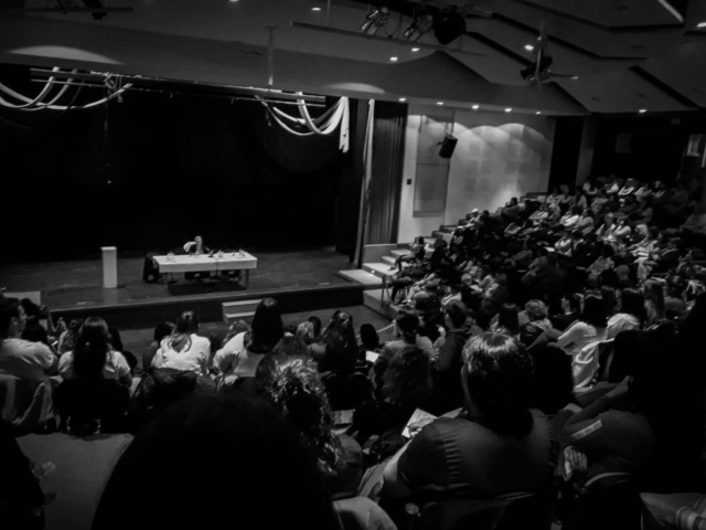 Conferencia sobre Niños y Adolescentes en el Auditorio de la Unión Obrera Metalúrgica de Villa Constitución